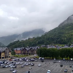 Delavall Hotel Viella